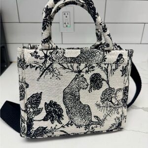 Elegant Black and White Patterned Women's Bag